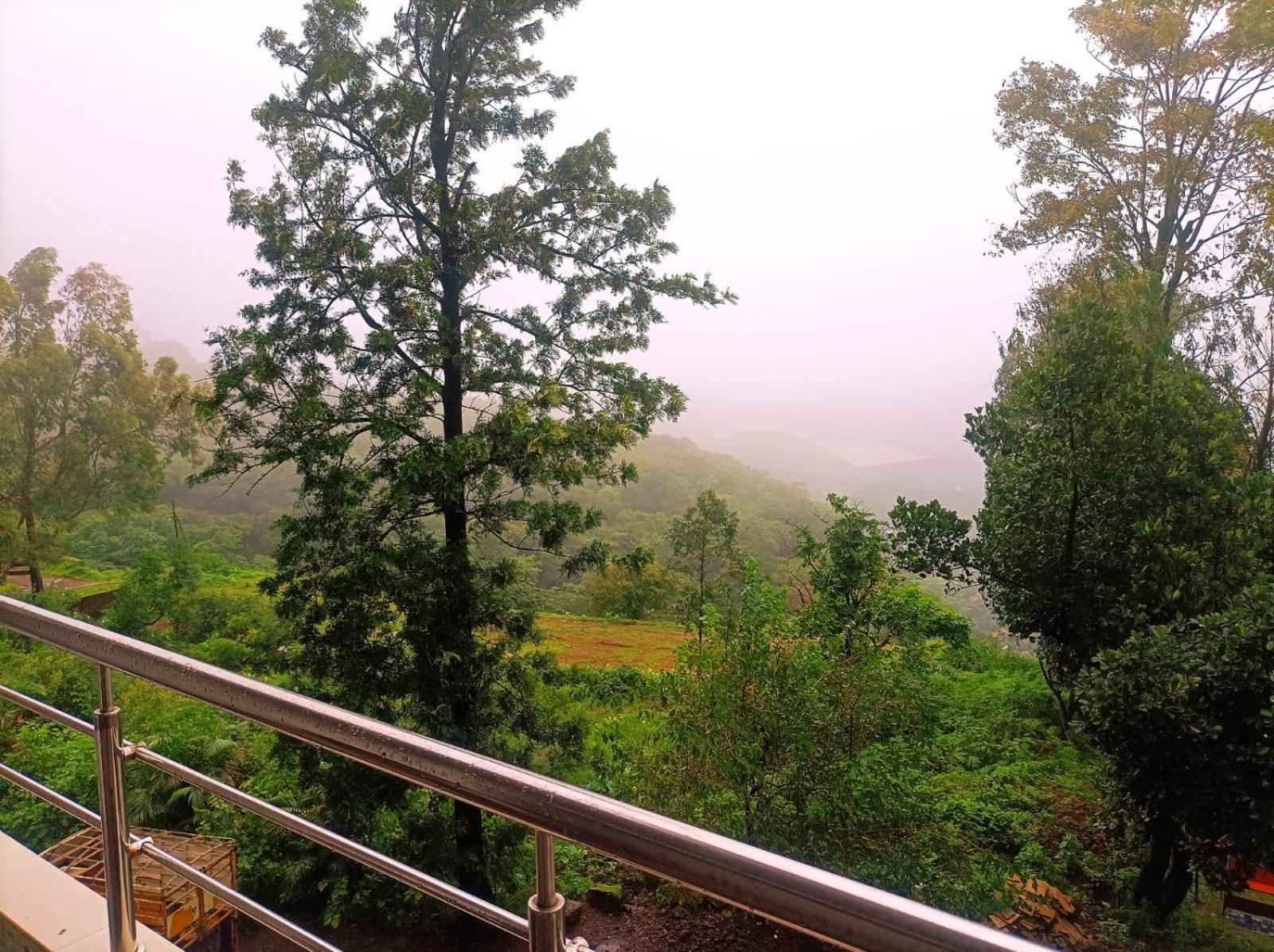 Oneness Mahableshwar Hotel Mahabaleshwar Bagian luar foto
