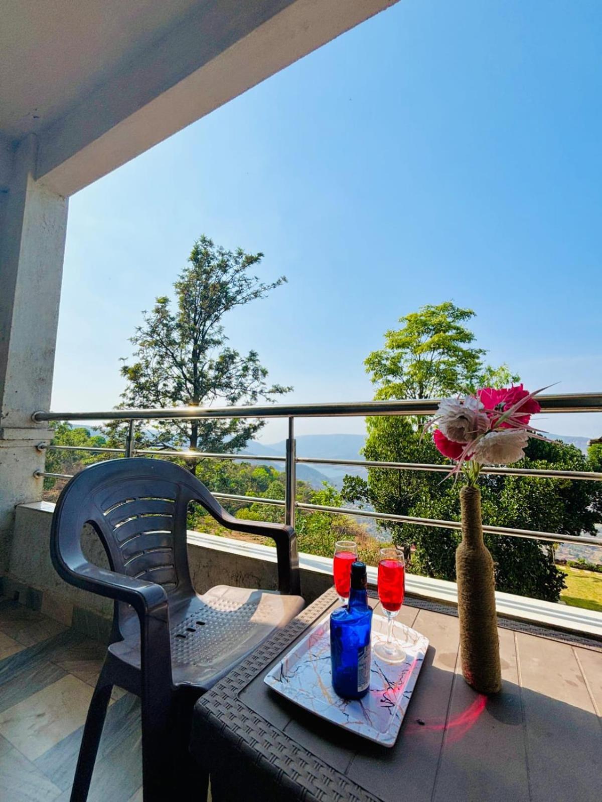 Oneness Mahableshwar Hotel Mahabaleshwar Bagian luar foto