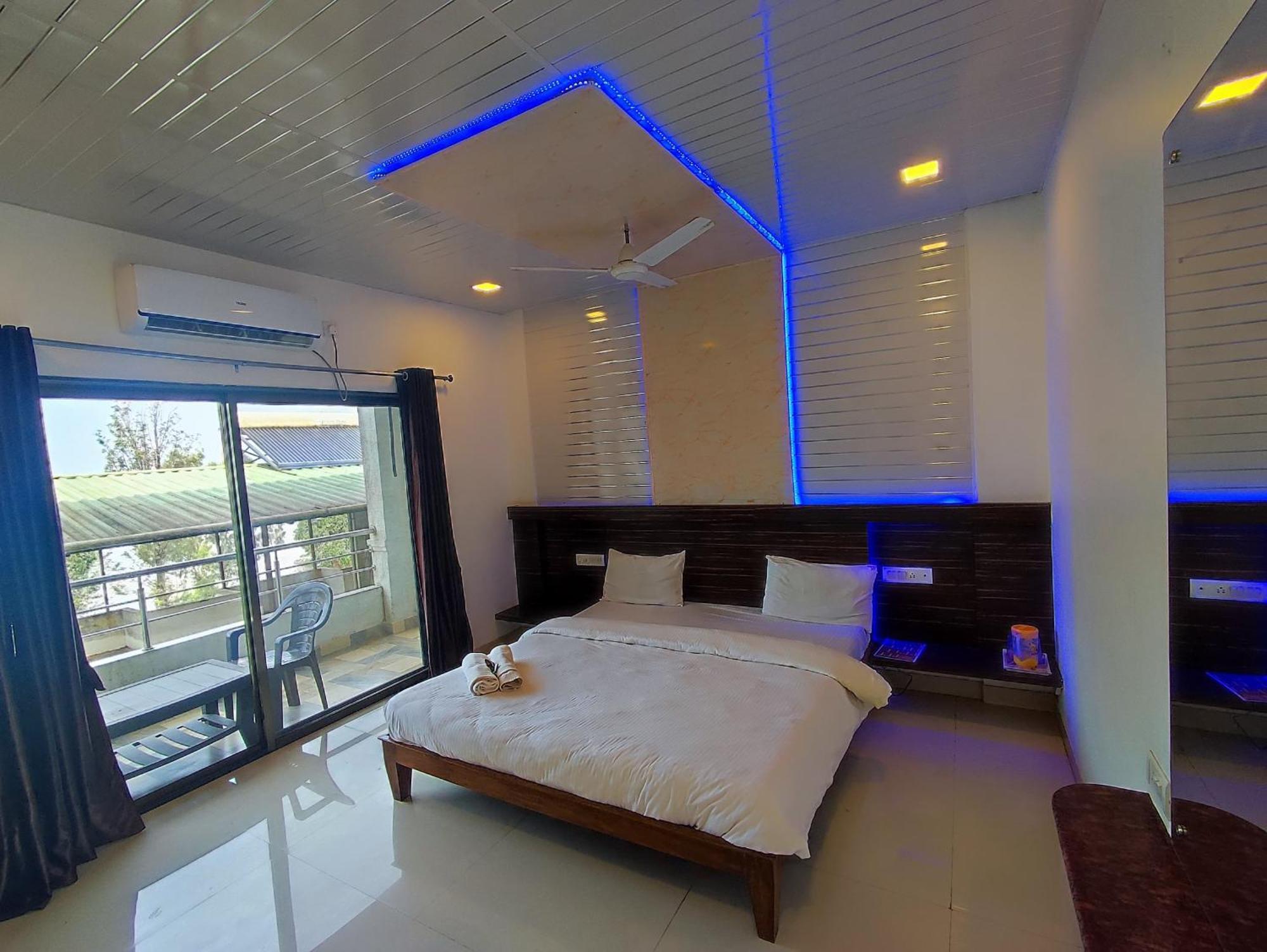 Oneness Mahableshwar Hotel Mahabaleshwar Bagian luar foto