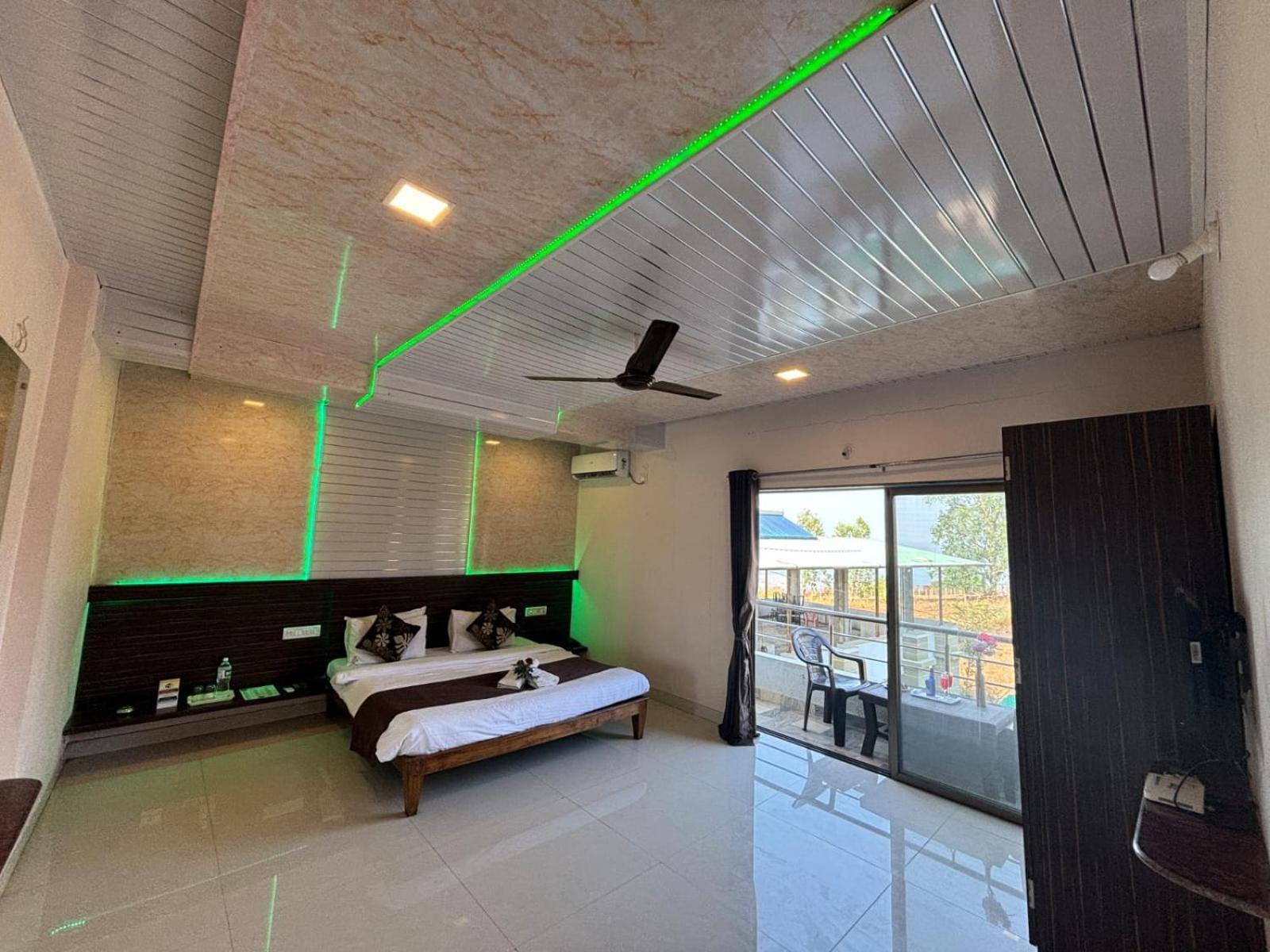 Oneness Mahableshwar Hotel Mahabaleshwar Bagian luar foto