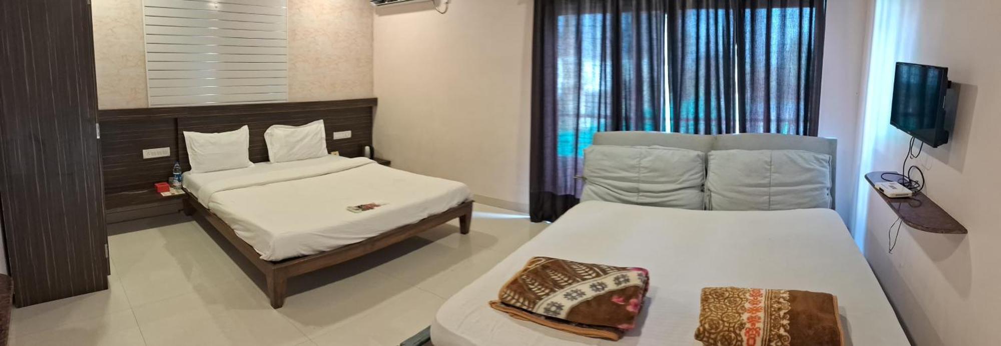 Oneness Mahableshwar Hotel Mahabaleshwar Bagian luar foto